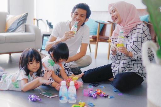 5 Hijaber cantik ini ternyata istri anak band, nggak ada yang nyangka