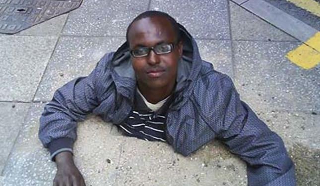 15 Momen orang terjebak di tempat tak biasa ini bikin tepuk jidat