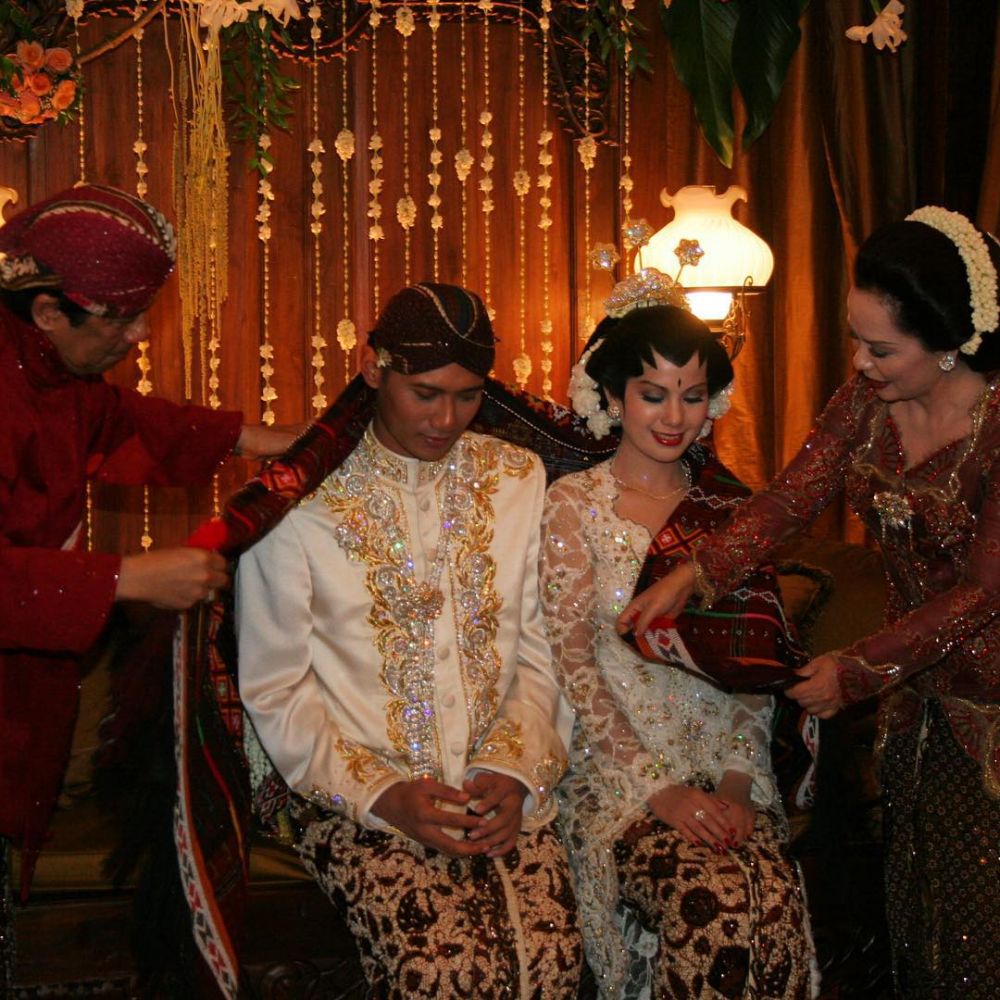 11 Potret sakral pernikahan anak presiden dari Soekarno hingga Jokowi
