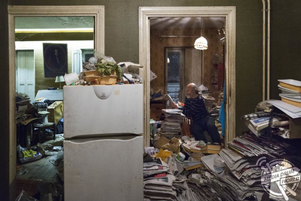 6 Potret lansia pengidap sindrom aneh tinggal sendirian bikin terenyuh