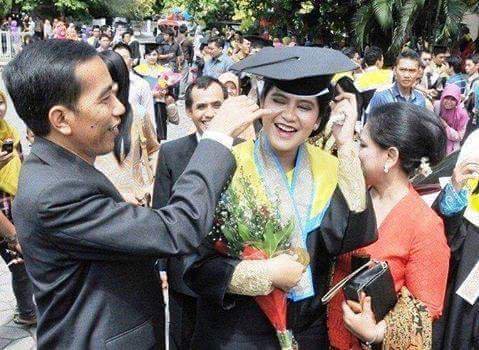 10 Momen kebersamaan Jokowi dan Kahiyang Ayu, selalu dekat dan hangat