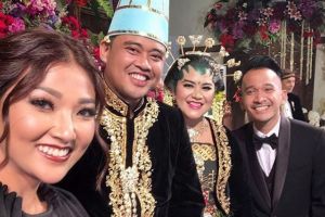 Pengalaman unik 6 seleb saat hadiri pernikahan Kahiyang-Bobby