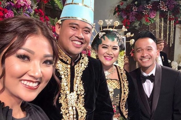 Pengalaman unik 6 seleb saat hadiri pernikahan Kahiyang-Bobby