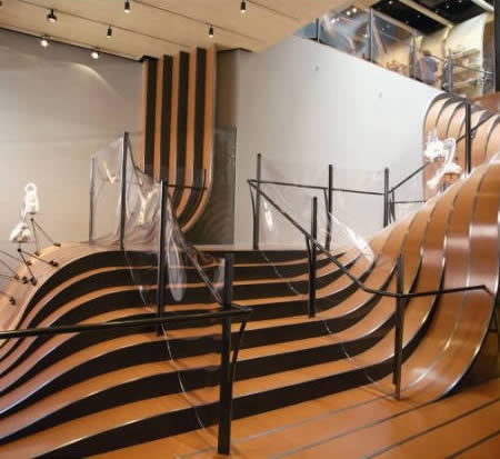 10 Arsitektur tangga di dunia ini dijamin bikin melongo