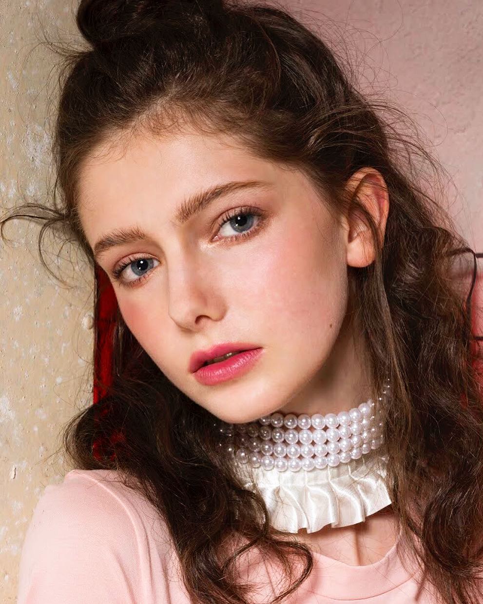 8 Penampilan Savanna Blade, model yang dikira boneka saking cantiknya