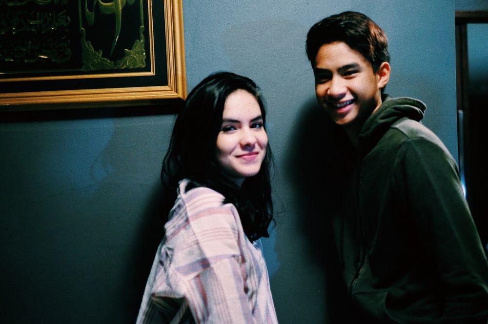 10 Momen mesra Stefhanie Zamora & anak Iis Dahlia, resmi jadian nih?