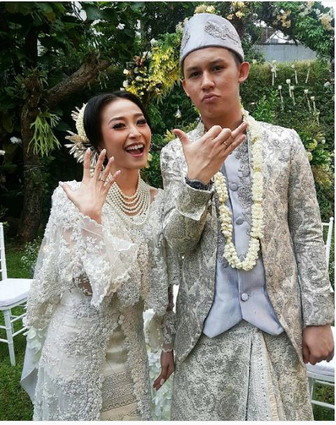 9 Pesta pernikahan seleb Tanah Air ini ditayangkan live streaming