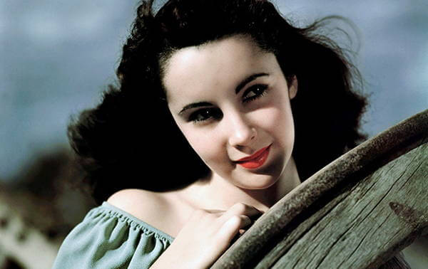  5 Aktor Hollywood yang lolos dari maut, kisah Johnny Depp serem