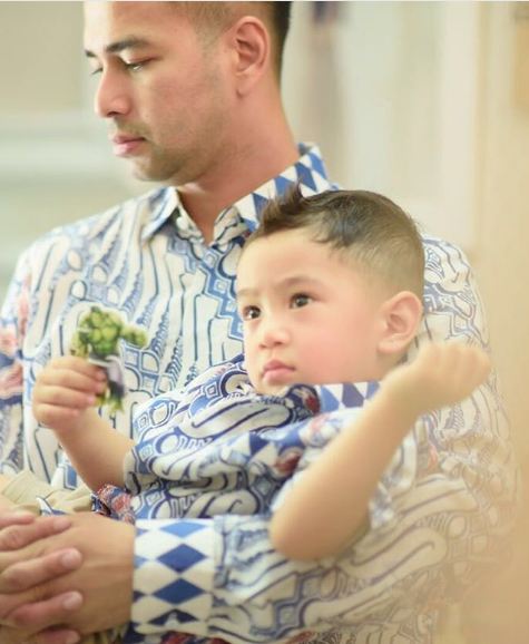 10 Momen kompak keluarga kecil Raffi di tunangan Syahnaz, gemes deh