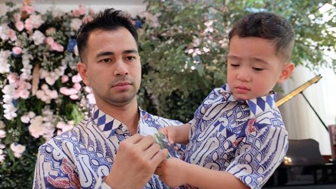 10 Momen kompak keluarga kecil Raffi di tunangan Syahnaz, gemes deh