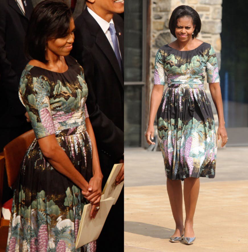 10 Seleb ini tetap cuek saat ketahuan pakai baju lama, hemat ya?