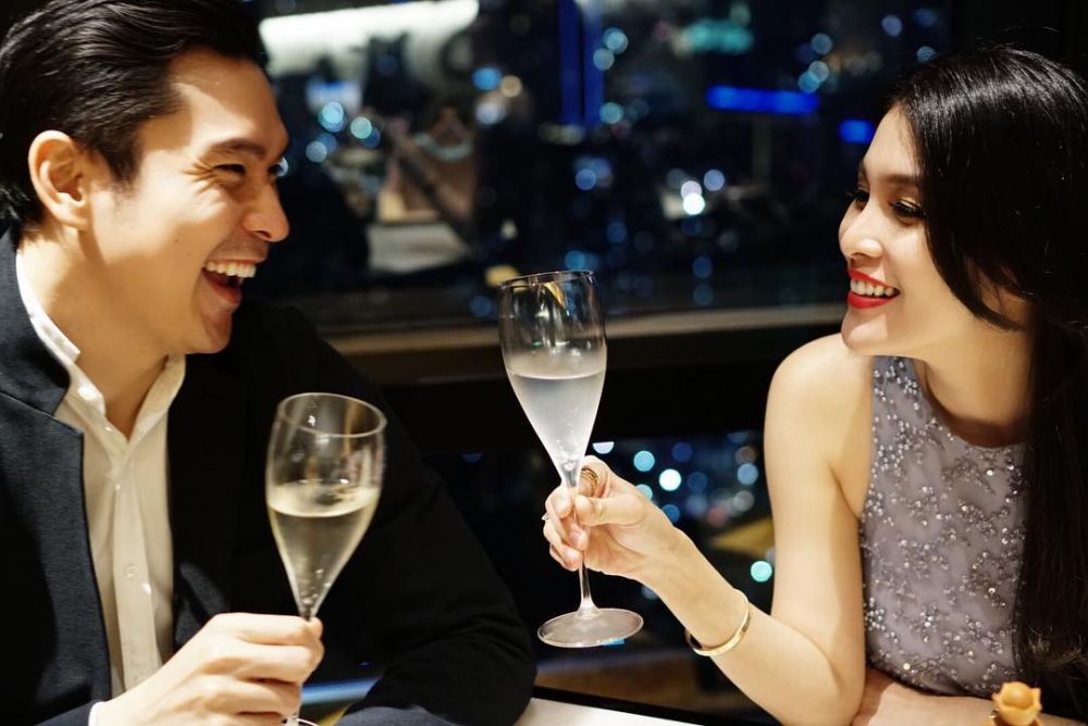 Setahun menikah, ini 10 momen mesra Sandra Dewi dan Harvey