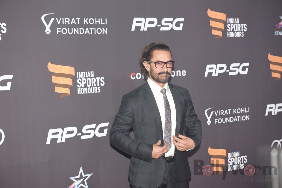 Gaya 10 seleb Bollywood saat hadiri Indian Sports Honours Awards 2017