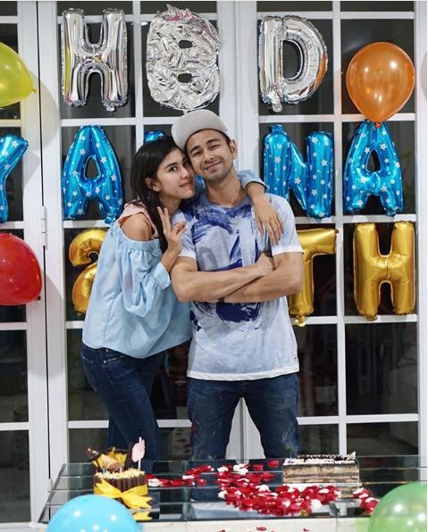 10 Foto kedekatan Raffi dan Syahnaz, kakak yang melindungi banget nih 