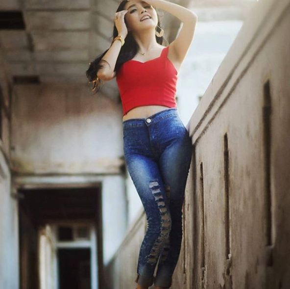 10 Gaya Shinta Bebi, calon istri Sandy Tumiwa yang masuk daftar Alexis