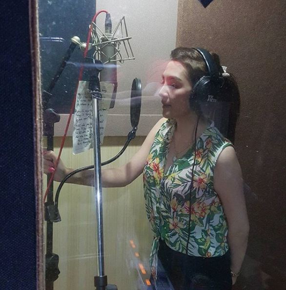 10 Gaya Shinta Bebi, calon istri Sandy Tumiwa yang masuk daftar Alexis