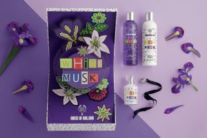 Sambut Natal & Tahun Baru, The Body Shop rilis paket makeup spesial