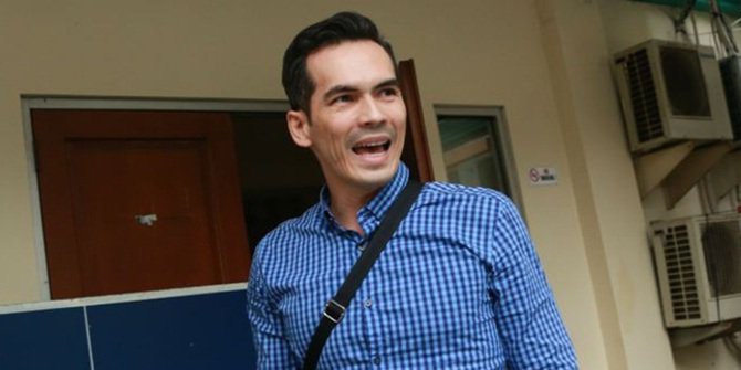 Cerai dari Tsania Marwa, Atalarik Syach tampak dekat dengan aktris ini