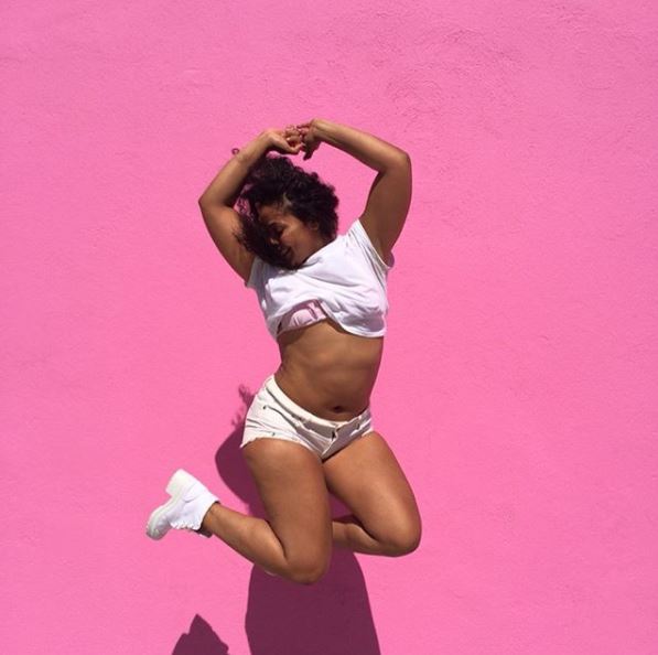 10 Foto ini bukti tak hanya cewek langsing yang bisa jadi model