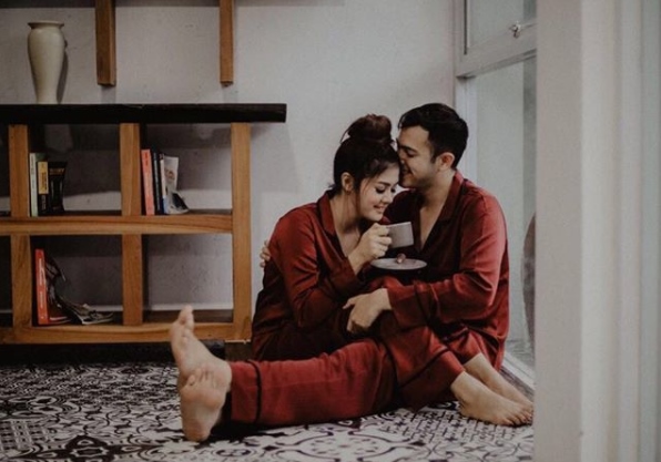 10 Potret prewedding Rifky Balweel & Biby Alraen, romantis banget