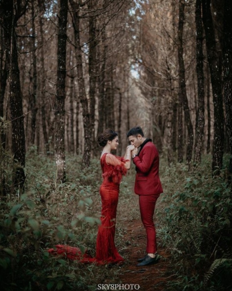 10 Potret prewedding Rifky Balweel & Biby Alraen, romantis banget