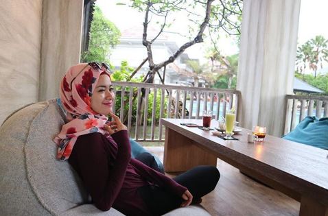 5 Dara cantik di balik garangnya pemain Bali United