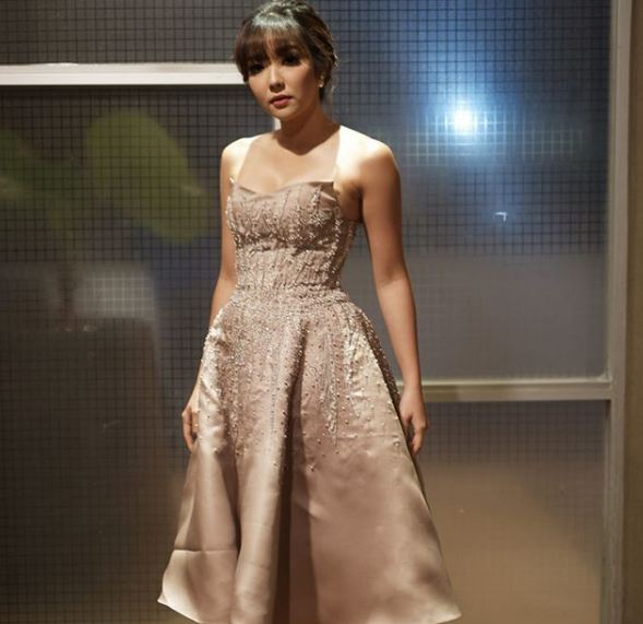 Pakai dress yang pamerkan pundak, 7 seleb Tanah Air ini tuai pujian