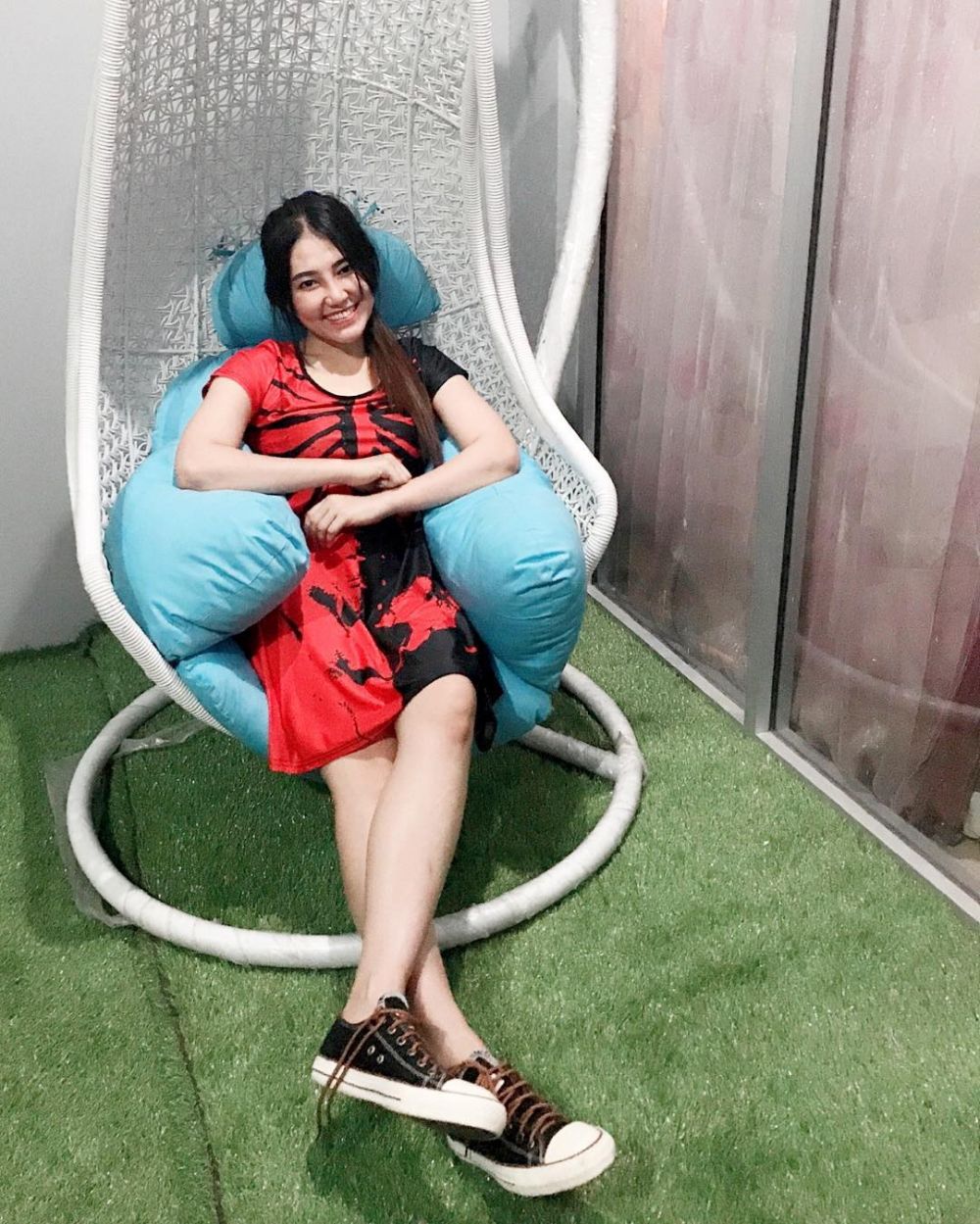 10 Potret penyanyi dangdut dalam busana merah, cantik dan menawan