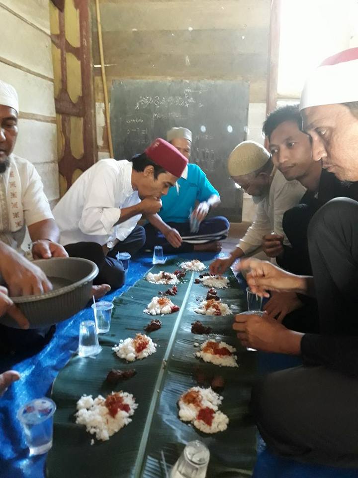 10 Aksi Ustaz Abdul Somad sehari-sehari, dari berkuda hingga memanah