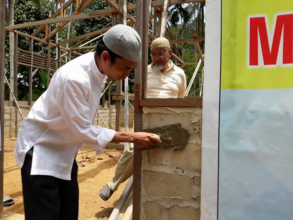 10 Aksi Ustaz Abdul Somad sehari-sehari, dari berkuda hingga memanah