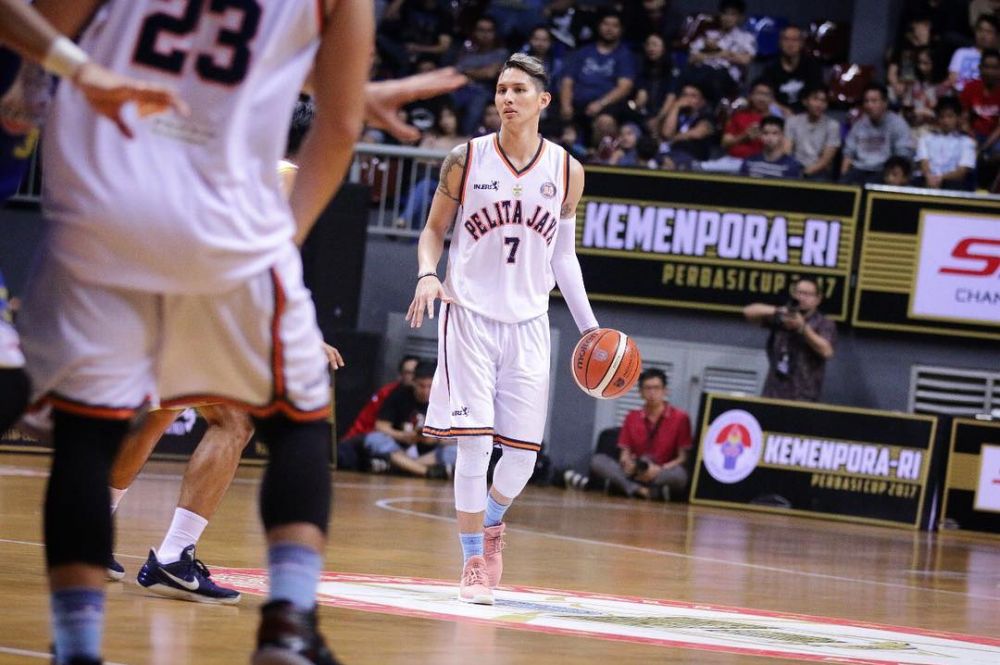 10 Gaya Daniel Wenas, pebasket yang disebut pacar baru Mikha Tambayong