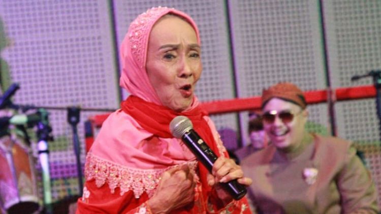 Artis senior Laila Sari berpulang, 7 foto ini bakal selalu