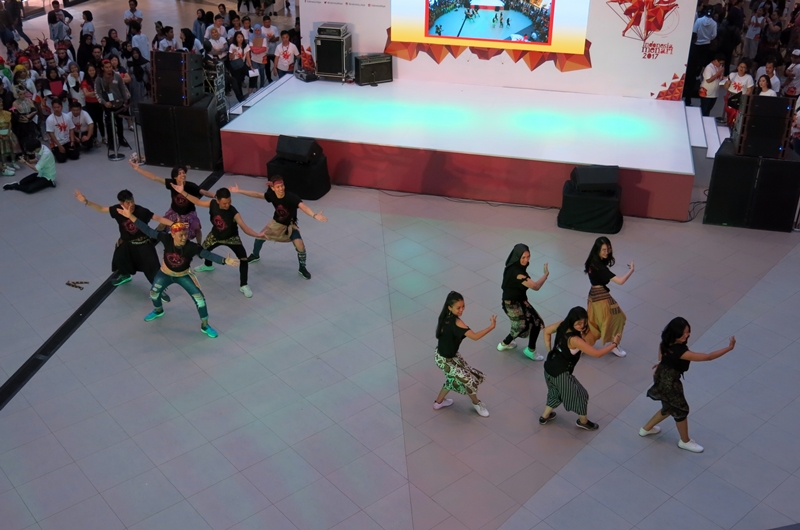 Begini jika ribuan orang menari bareng di tiga kota, seru abis dah!