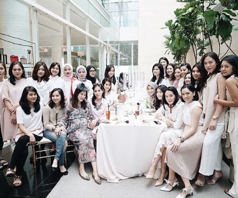 8 Potret serunya baby shower Aliya Rajasa, dapat kejutan dua kali nih
