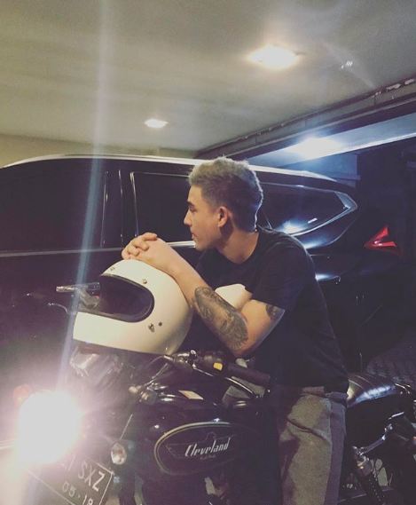 7 Gaya rambut Axel Thomas sebelum dan setelah bebas dari penjara