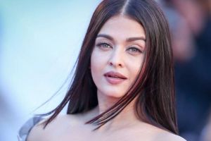 Aishwarya Rai bikin ultah ayahnya jadi Day Of Smiles, alasannya haru