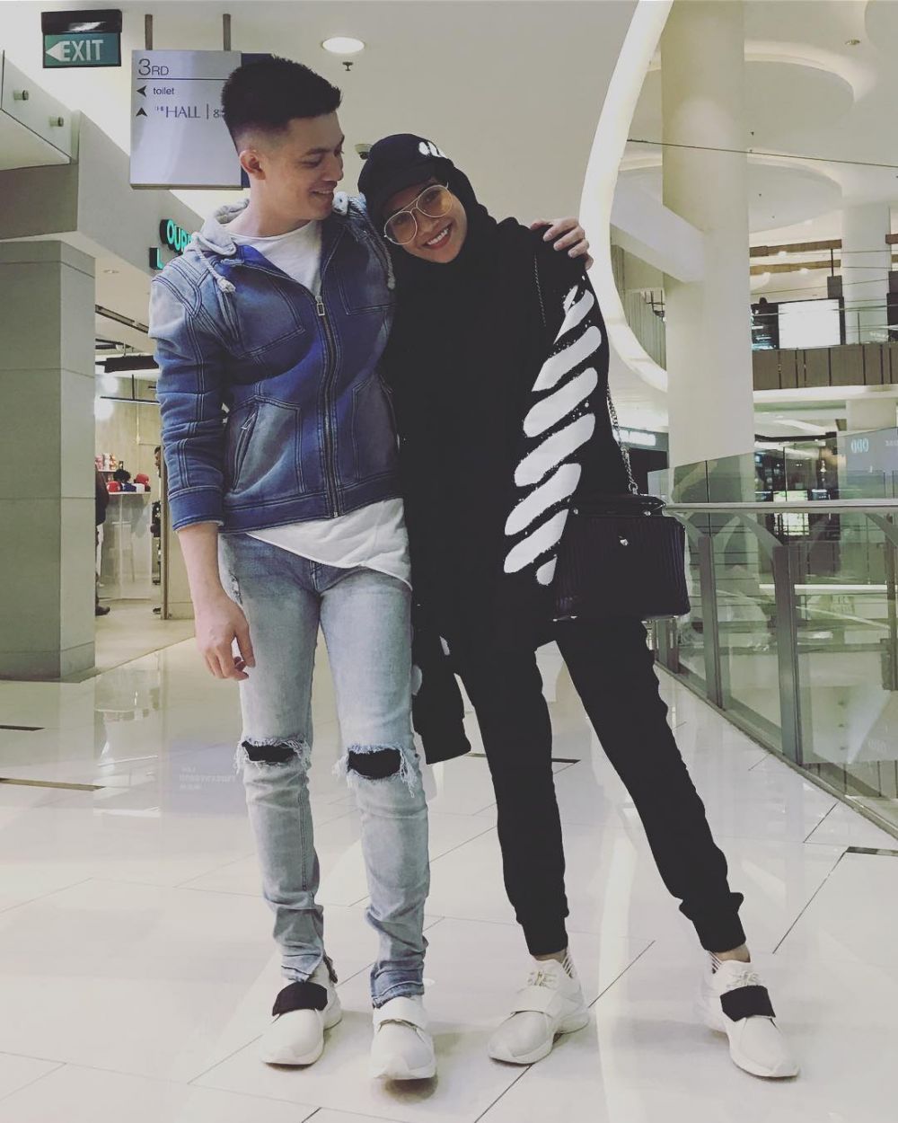 Belum punya anak, 10 momen ini bukti Zaskia & Irwansyah selalu mesra