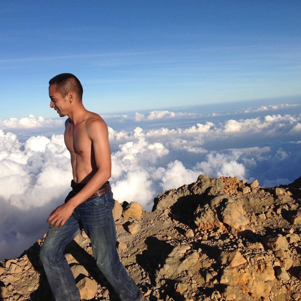 10 Foto transformasi Fauzi Baadila, dari kurus sampai sixpact