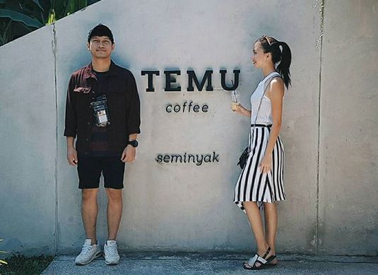 6 Momen kebersamaan Puteri Pariwisata Karina Nadila dan kekasih