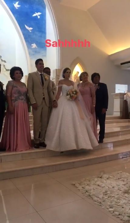 Empat tahun pacaran, Marcel Chandrawinata resmi menikah di Bali
