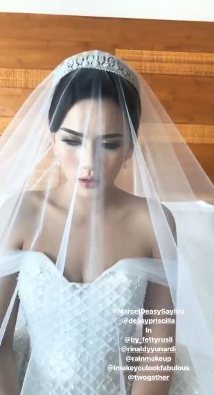 10 Potret penampilan Marcel-Deasy sebelum naik pelaminan