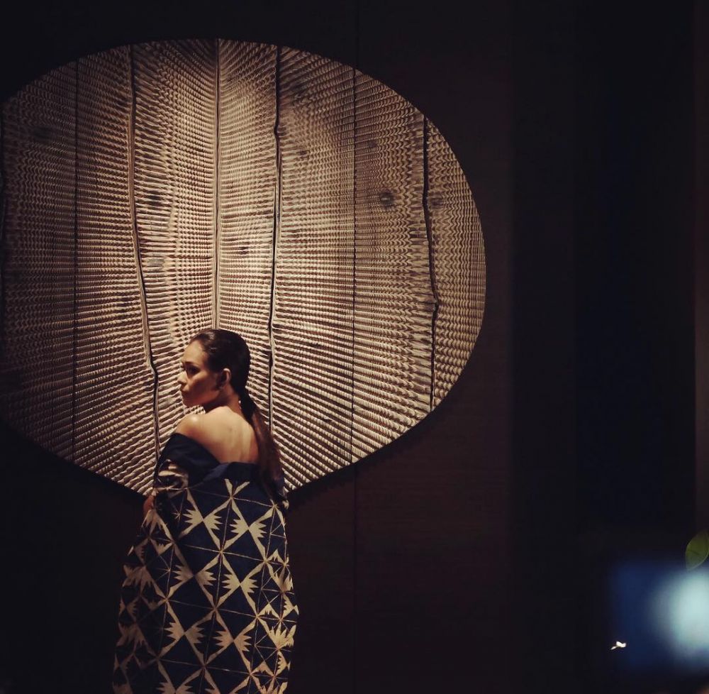 5 Seleb cantik Tanah Air bergaun belahan punggung ini memesona banget 