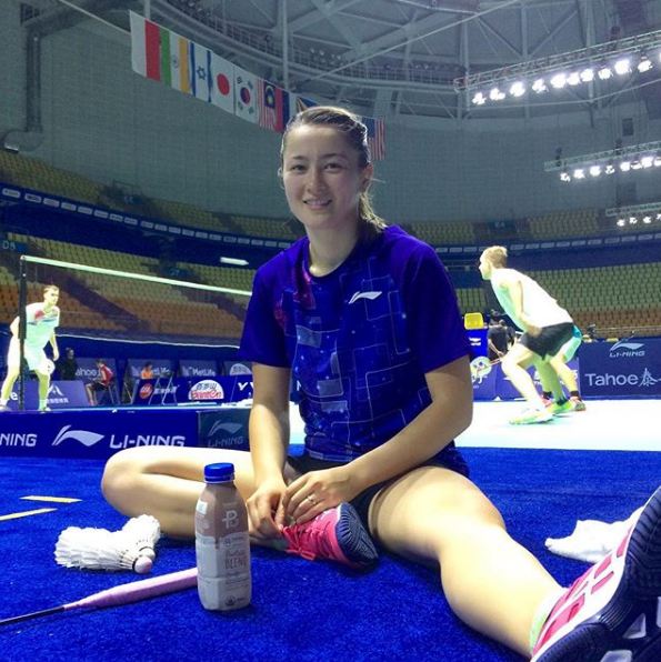 10 Potret Gronya Somerville, dara cantik tercyduk duduk bareng Kevin