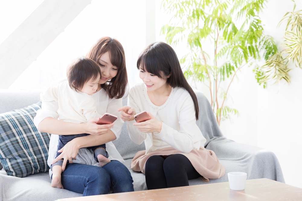 Ingin punya mom squad yang solid seperti Nia Ramadhani? Ini tipsnya