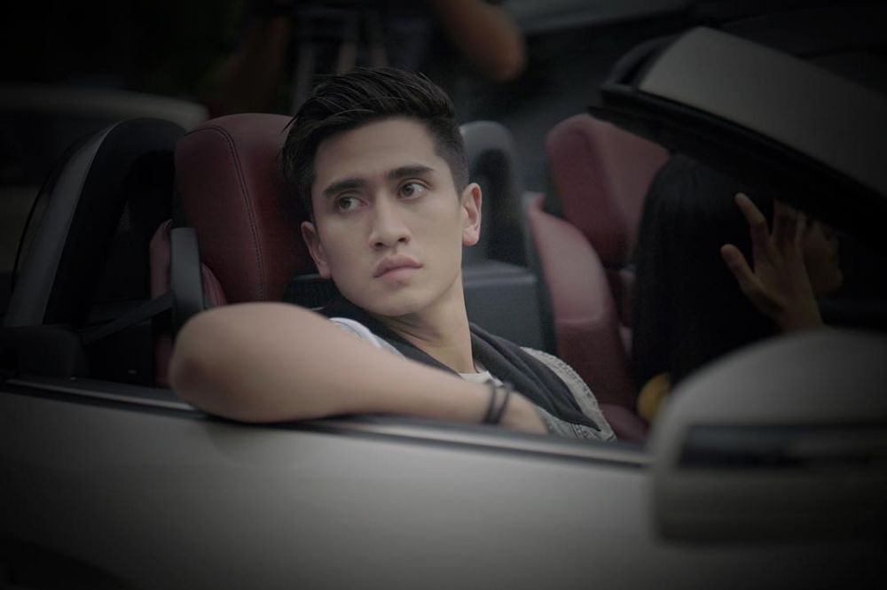 10 Gaya Verrel Bramastya dengan mobil mewah, ada supercar Rp 3 M