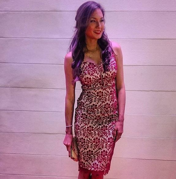 Biasa tampil tomboi, ini 10 gaya Nadine Chandrawinata mengenakan gaun