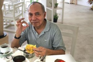 Potret masa muda Bondan Winarno 'Maknyus', dulu ganteng & gagah