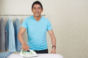 7 Mas-mas ini bikin kamu terkenang jasa-jasanya semasa jadi anak kos