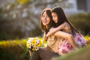 Kalau kamu temukan 10 tanda ini pada ibumu, berarti dia sangat bahagia