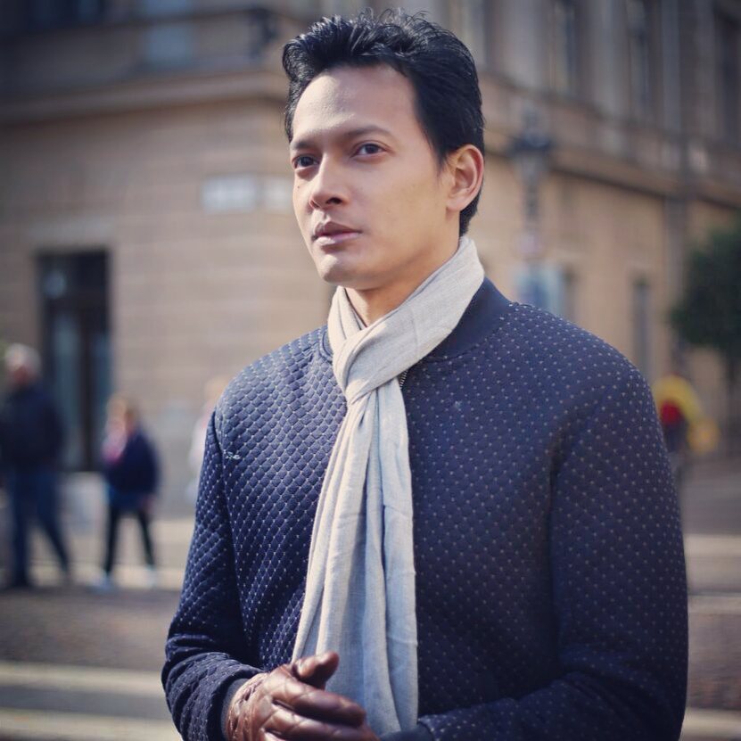 10 Foto transformasi Fedi Nuril, dulu badboy anak band kini hot papa